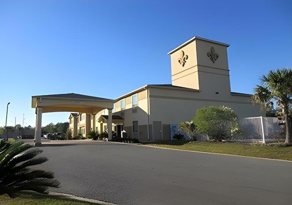 Rodeway Inn & Suites Winnfield Екстер'єр фото